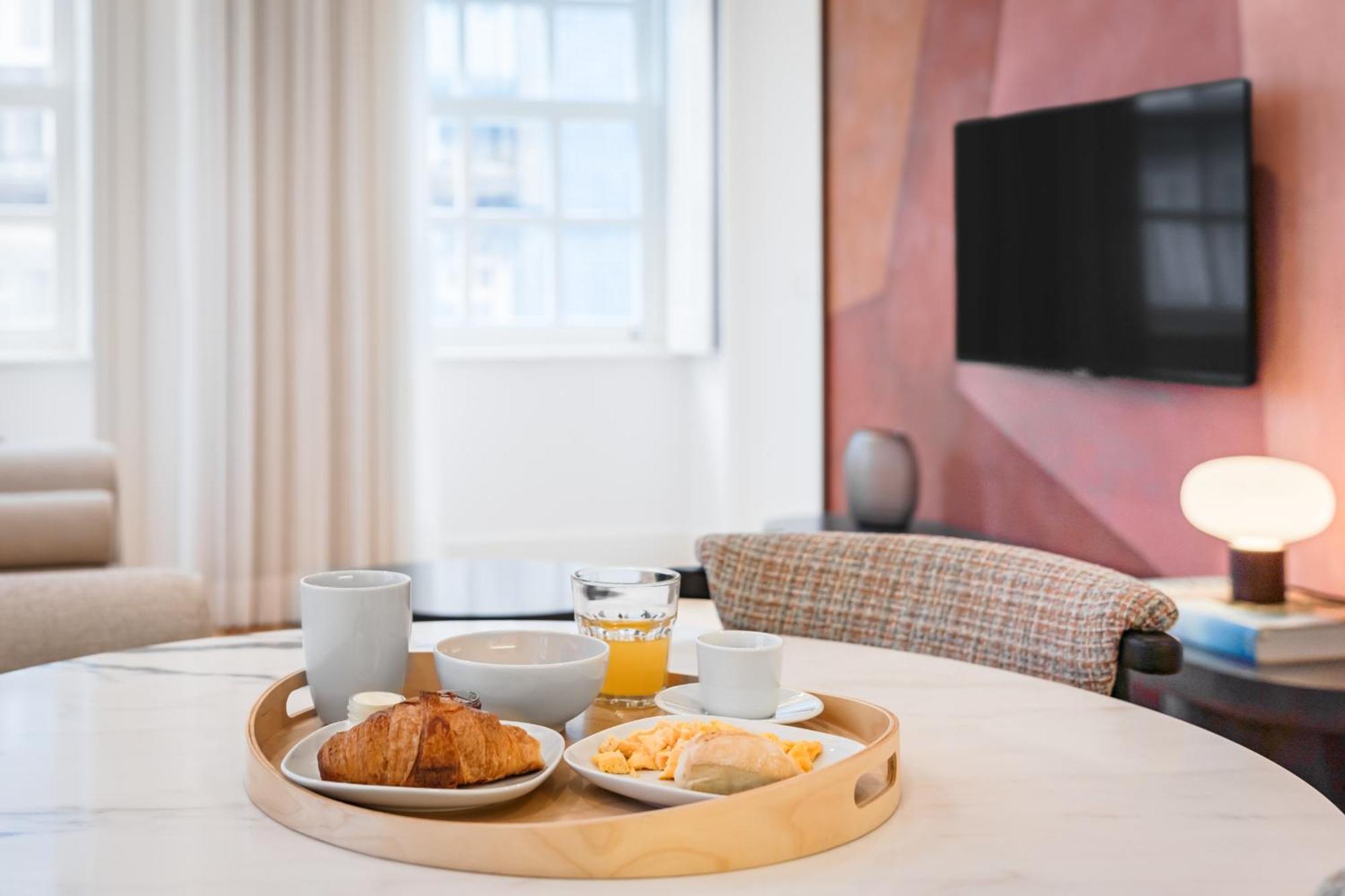 Feel Porto Clerigos Charm Flats Apartment Bagian luar foto