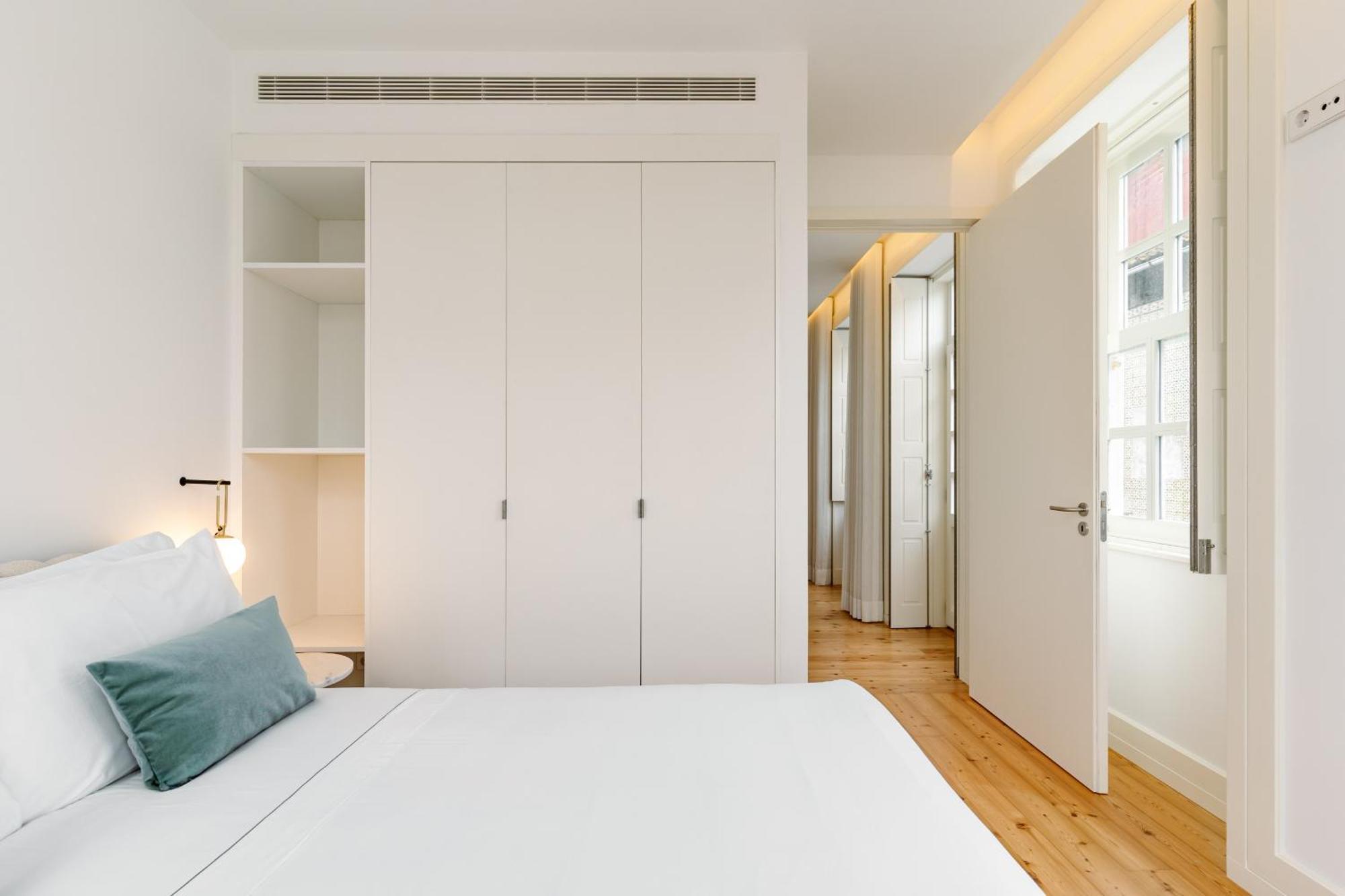 Feel Porto Clerigos Charm Flats Apartment Bagian luar foto
